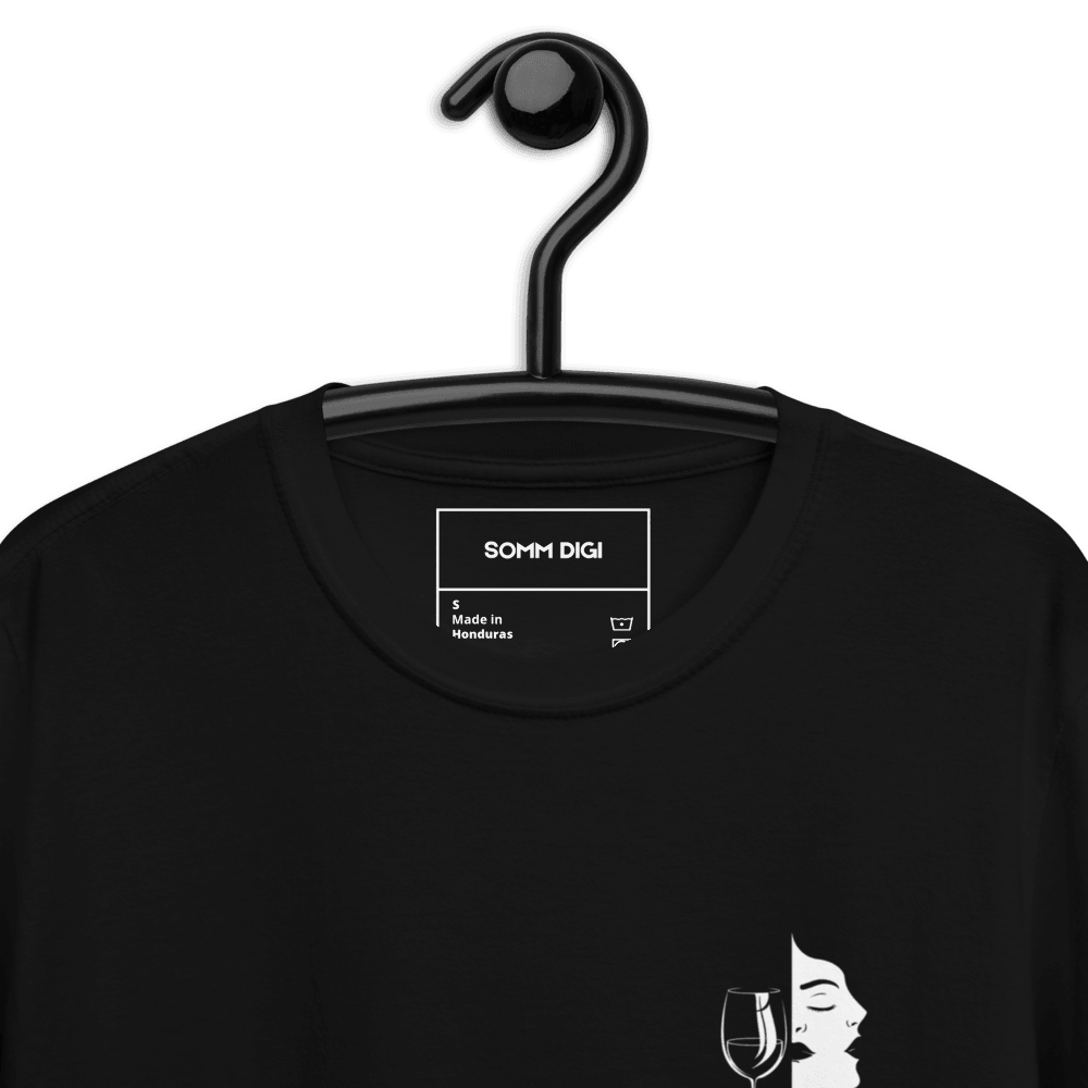 Artful Sip T-Shirt – The Ultimate Wine Tee for Enthusiasts - SOMM DIGI