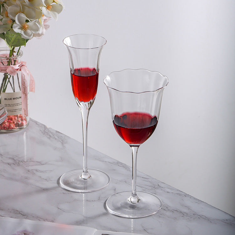 Sweet Indulgence: The Perfect Glasses for Ice and Fortified Wines