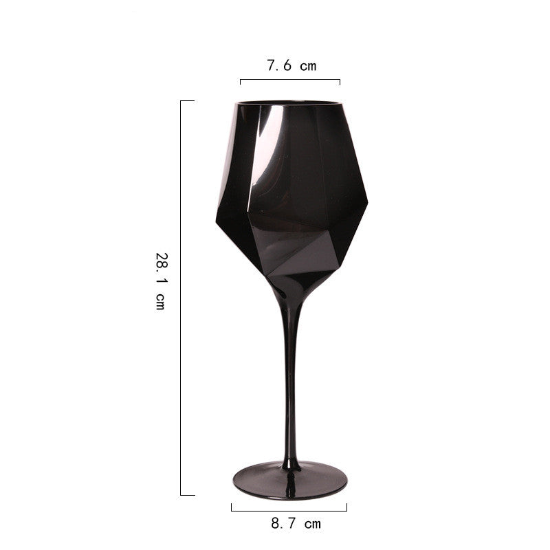 Geometric Elegance: Discover the Charm of Decorative Wine Glasses